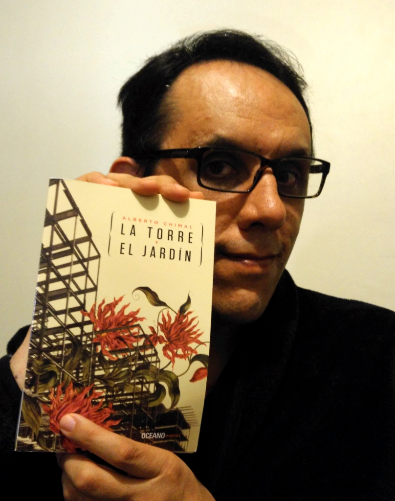 La edición de bolsillo de "La torre y el jardín" y lo que queda de su autor.